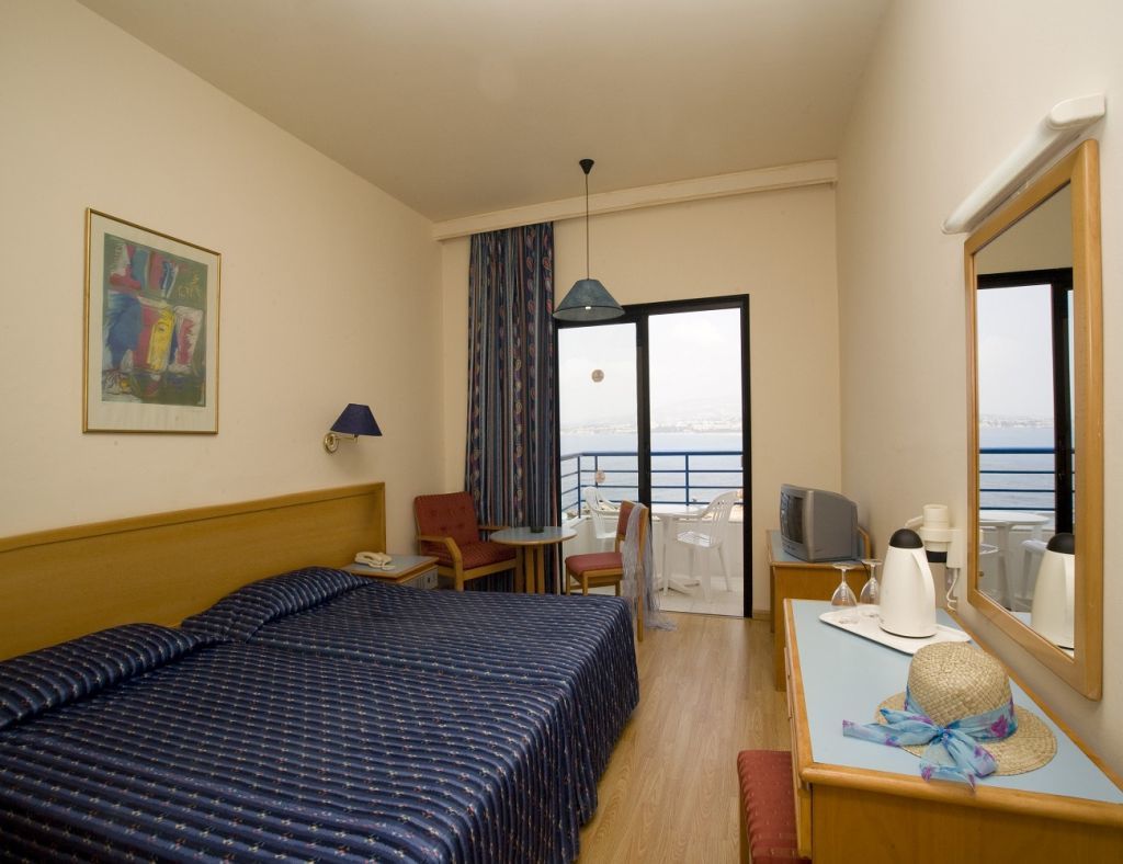 Queens Bay Отель Киссонерга